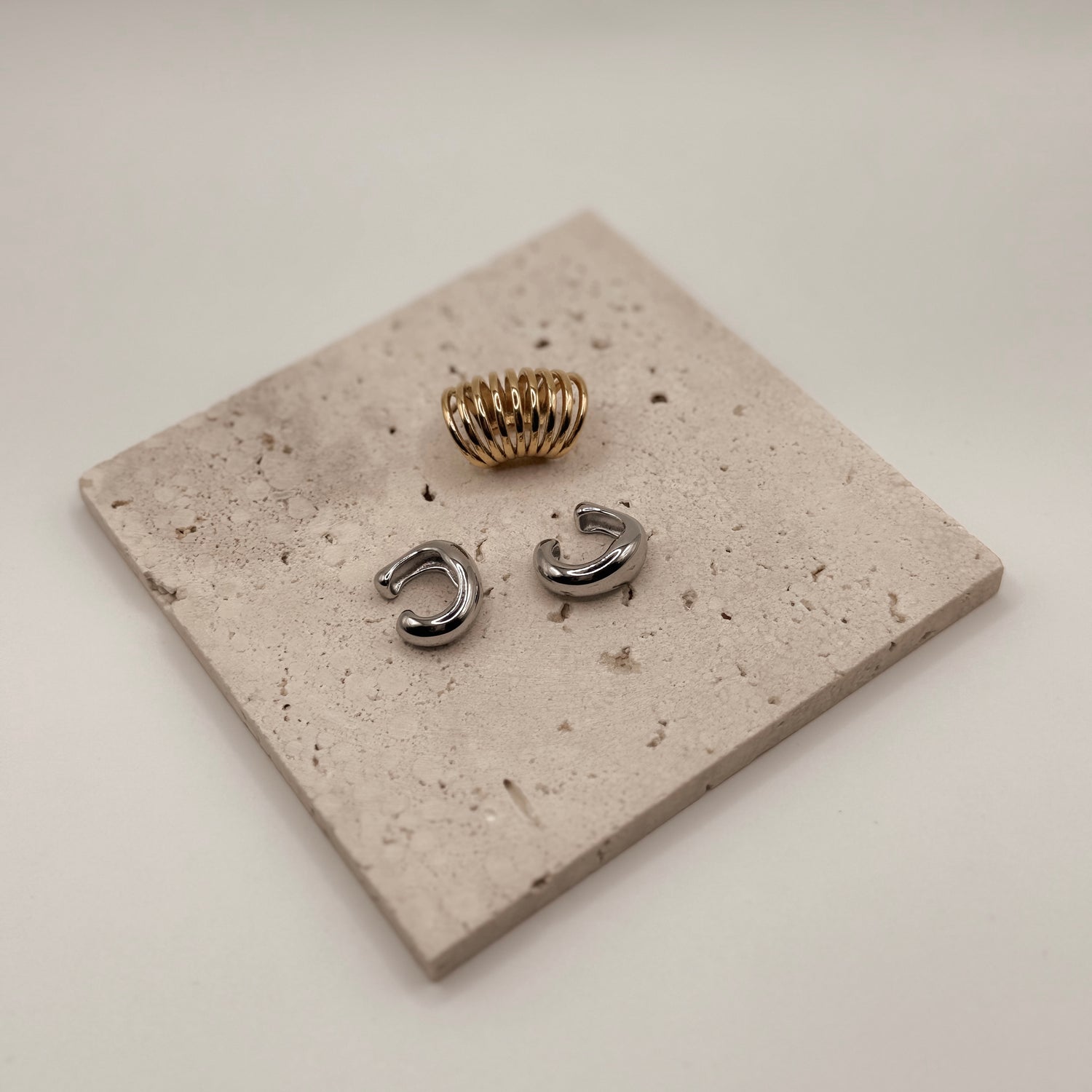EAR CUFF