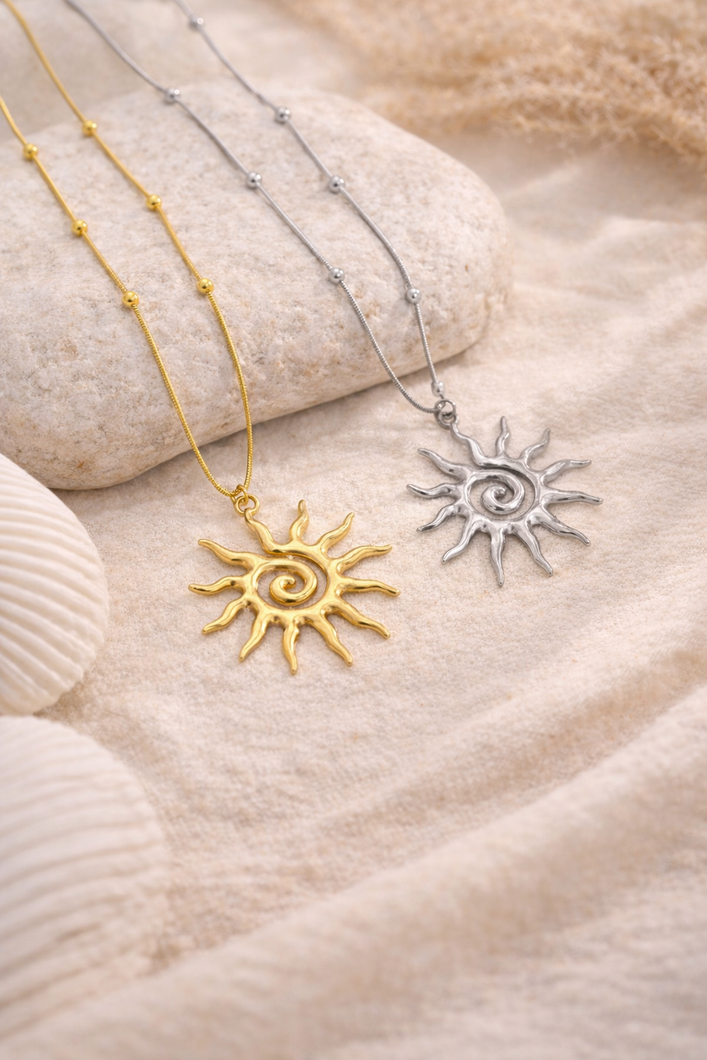 NAURA NECKLACE